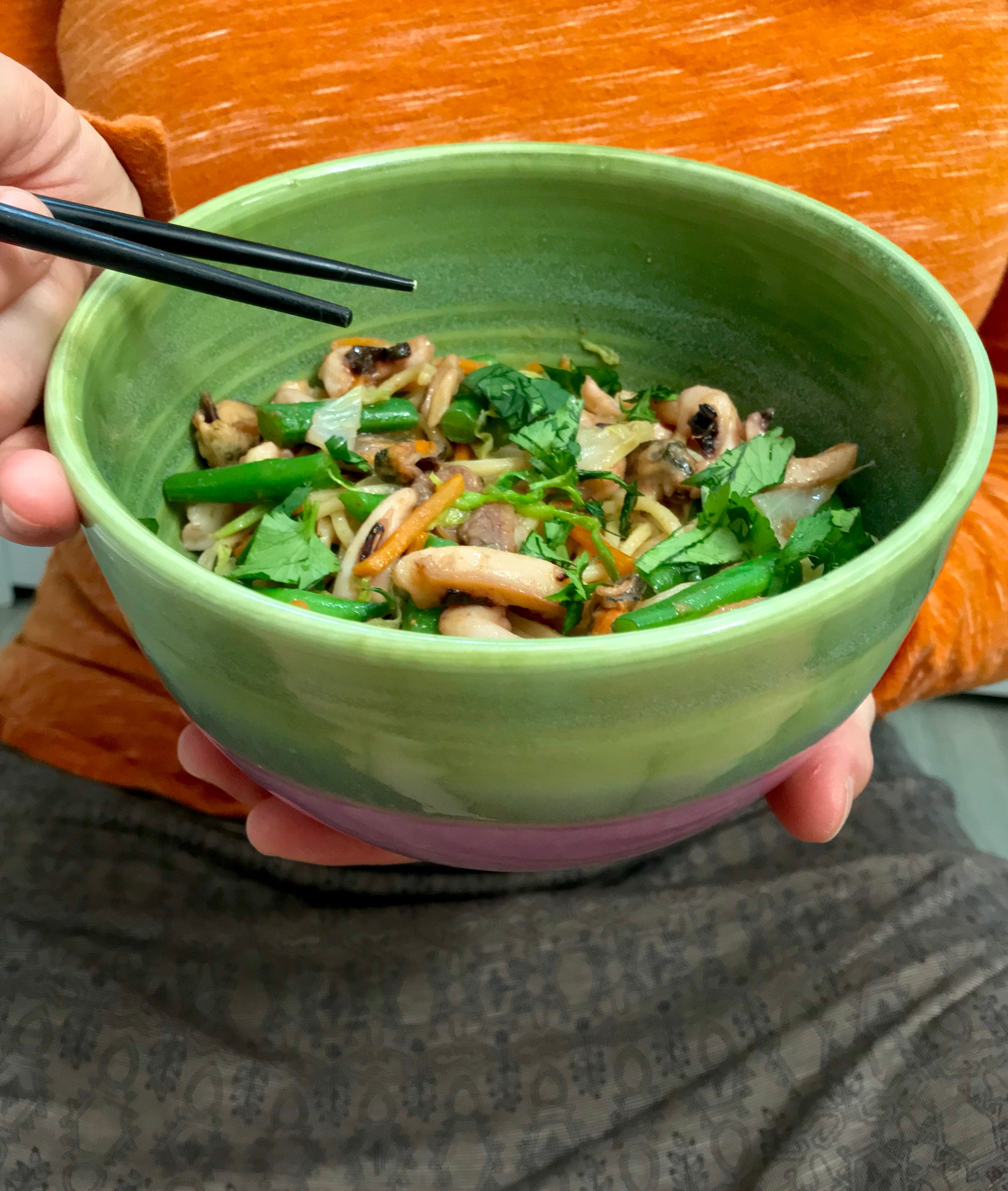 Pair of Blue and Green Ramen Bowls